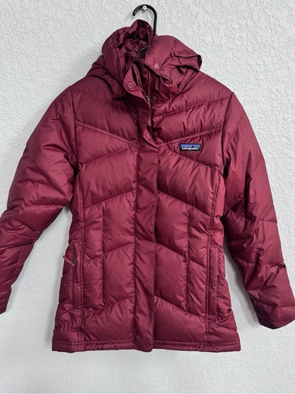 Patagonia  Puffy Jacket in Burgundy Red CS